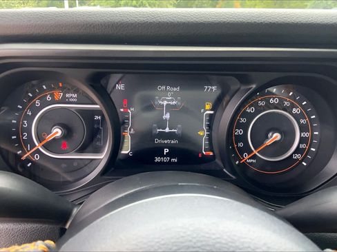 Used 2024 Jeep Gladiator Sport AWD/4WD image 41