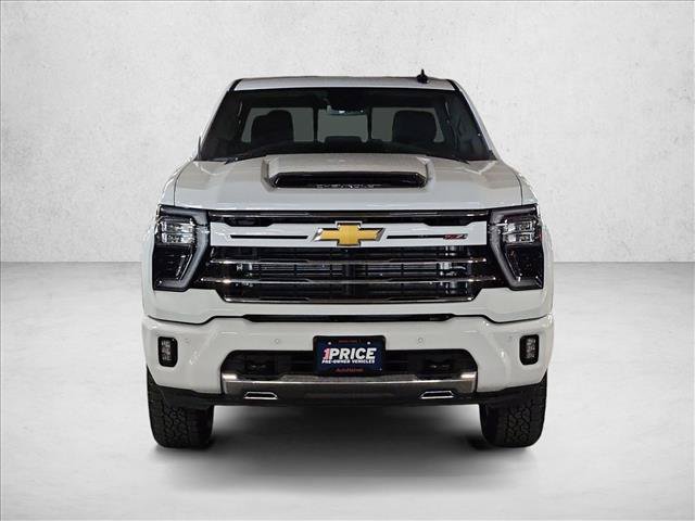 Used 2025 Chevrolet Silverado 2500 LT w/ Z71 Chrome Sport Edition AWD/4WD image 2