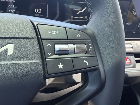 Used 2025 Kia K4 EX FWD image 27