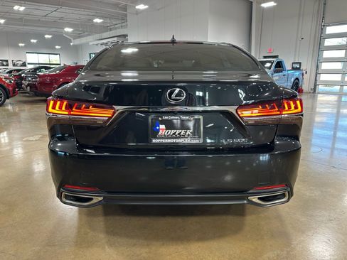 Used 2020 Lexus LS 500 w/ Interior Upgrade Package image 7