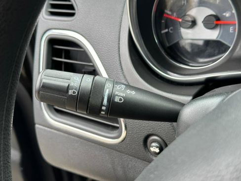 Used 2012 Chrysler 200 LX FWD image 23
