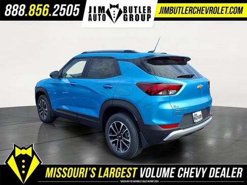 New 2026 Chevrolet TrailBlazer LT w/ Driver Confidence Package AWD/4WD image 17