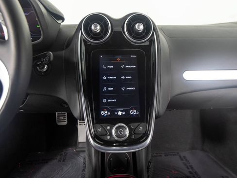 Used 2022 McLaren GT RWD image 16