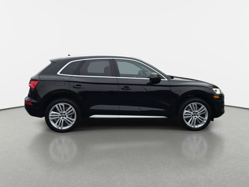 Used 2019 Audi Q5 2.0T Premium Plus w/ Premium Plus Package image 4
