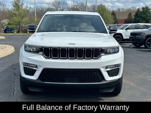 Used 2023 Jeep Grand Cherokee Limited w/ Trailer Tow Prep Group (B) AWD/4WD image 3