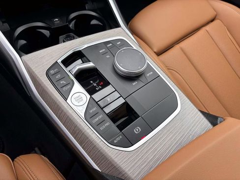 Certified 2025 BMW 330i xDrive Sedan image 25