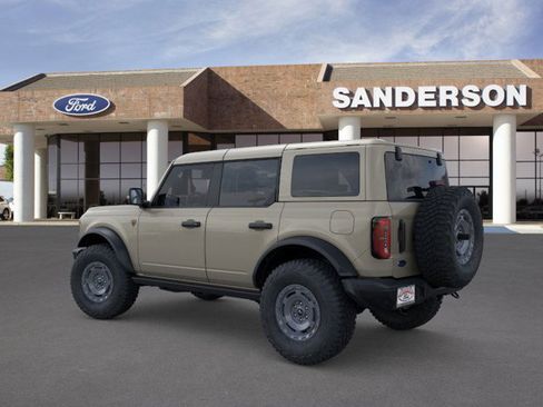 New 2025 Ford Bronco Badlands image 4