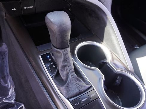 Used 2023 Toyota Camry LE FWD image 18