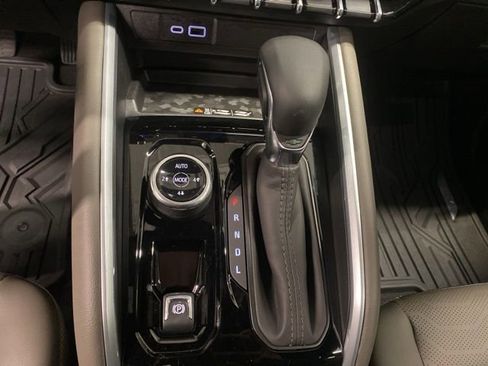 New 2026 Chevrolet Colorado ZR2 w/ Technology Package AWD/4WD image 22