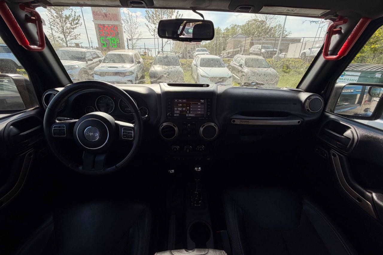 Used 2020 Chevrolet Trax LT w/ LT Convenience Package FWD image 12