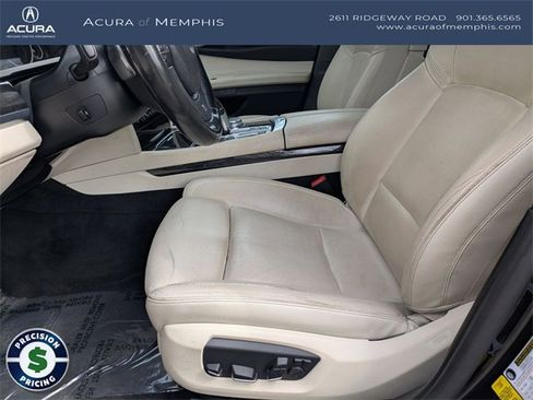 Used 2015 BMW 740i image 21