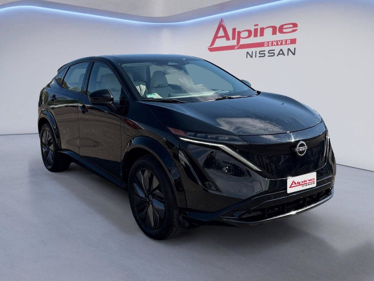 Used 2024 Nissan Ariya AWD image 7