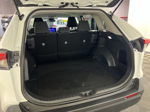 Used 2025 Toyota RAV4 LE FWD image 26