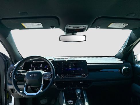 Used 2024 Chevrolet Colorado Z71 w/ Z71 Convenience Package 2 image 20