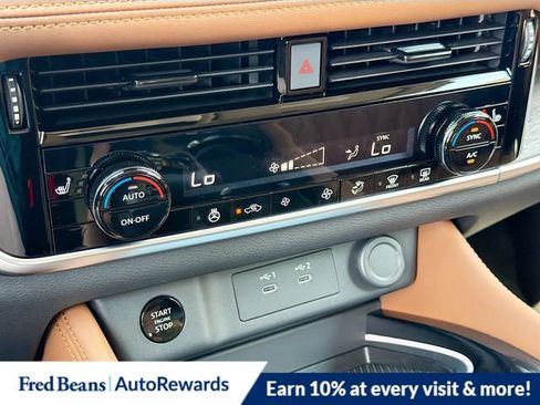 New 2026 Nissan Rogue Platinum AWD/4WD image 15