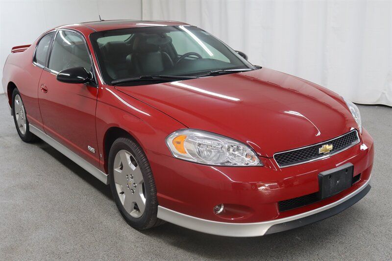 Used 2007 Chevrolet Monte Carlo SS w/ Convenience Package FWD image 1