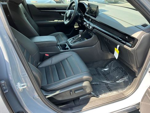 Used 2025 Honda CR-V Sport Touring image 14
