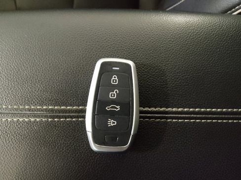 Used 2019 GMC Terrain Denali w/ Driver Alert Package II image 32