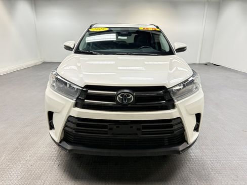 Used 2019 Toyota Highlander XLE image 9