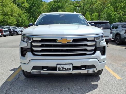 Used 2024 Chevrolet Silverado 1500 High Country AWD/4WD image 2