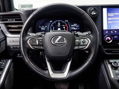 Used 2024 Lexus GX 550 w/ Cold Area Package image 18