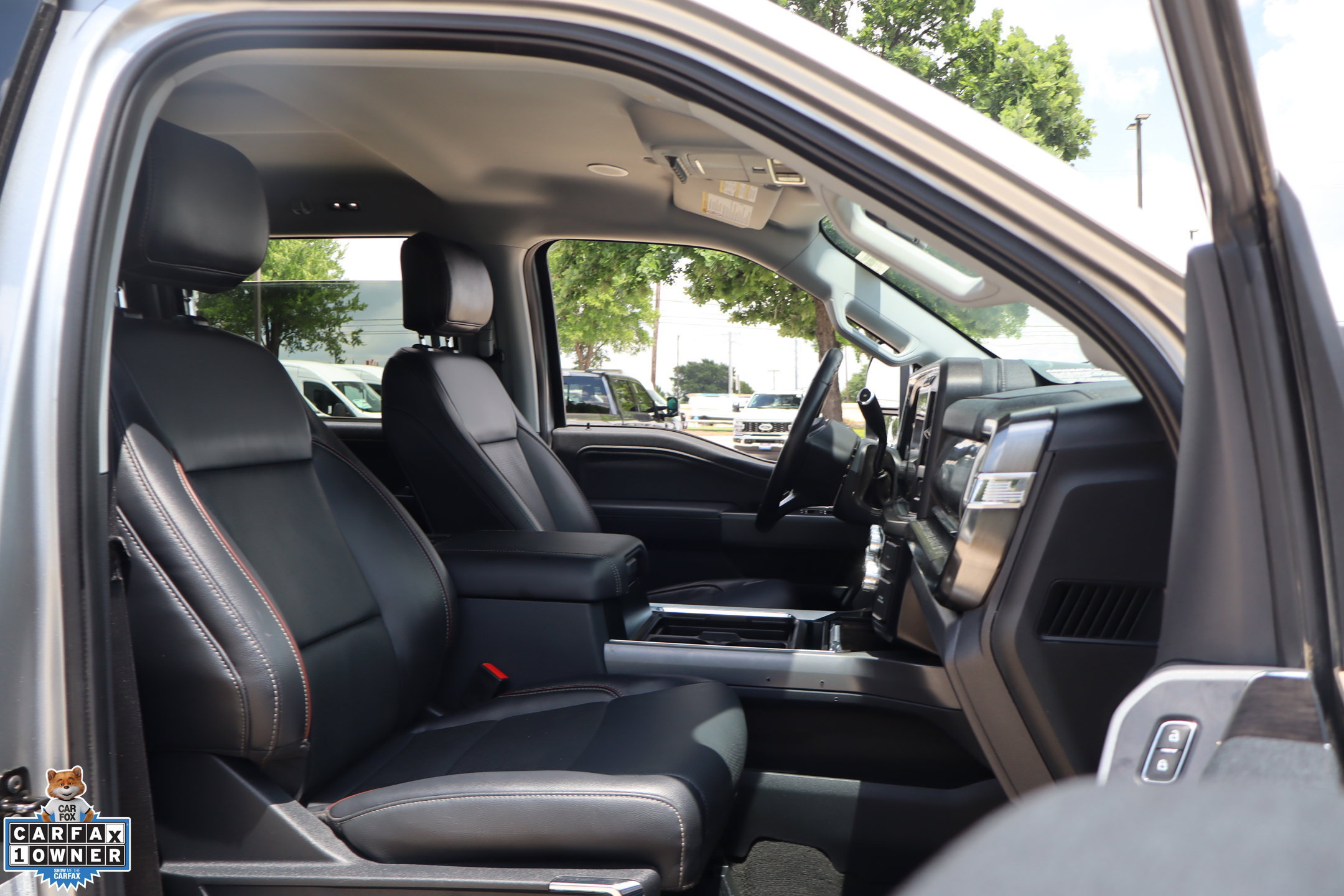 Used 2024 Ford F350 Lariat w/ Lariat Ultimate Package AWD/4WD image 30