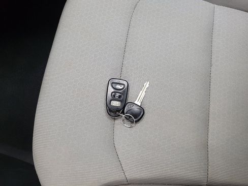 Used 2018 Hyundai Elantra SEL FWD image 32