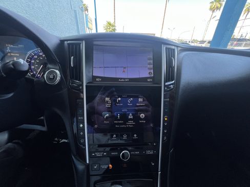 Used 2015 INFINITI Q50 Premium w/ Technology Package image 16