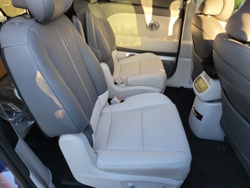 New 2026 Hyundai Ioniq 9 Calligraphy AWD/4WD image 16