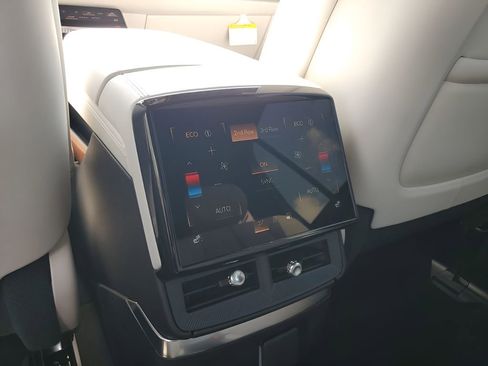 New 2026 Cadillac Vistiq Luxury image 21