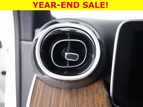 Certified 2025 Mercedes-Benz GLC 300 4MATIC image 11