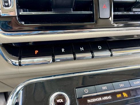 Used 2018 Lincoln Navigator Select AWD/4WD image 38