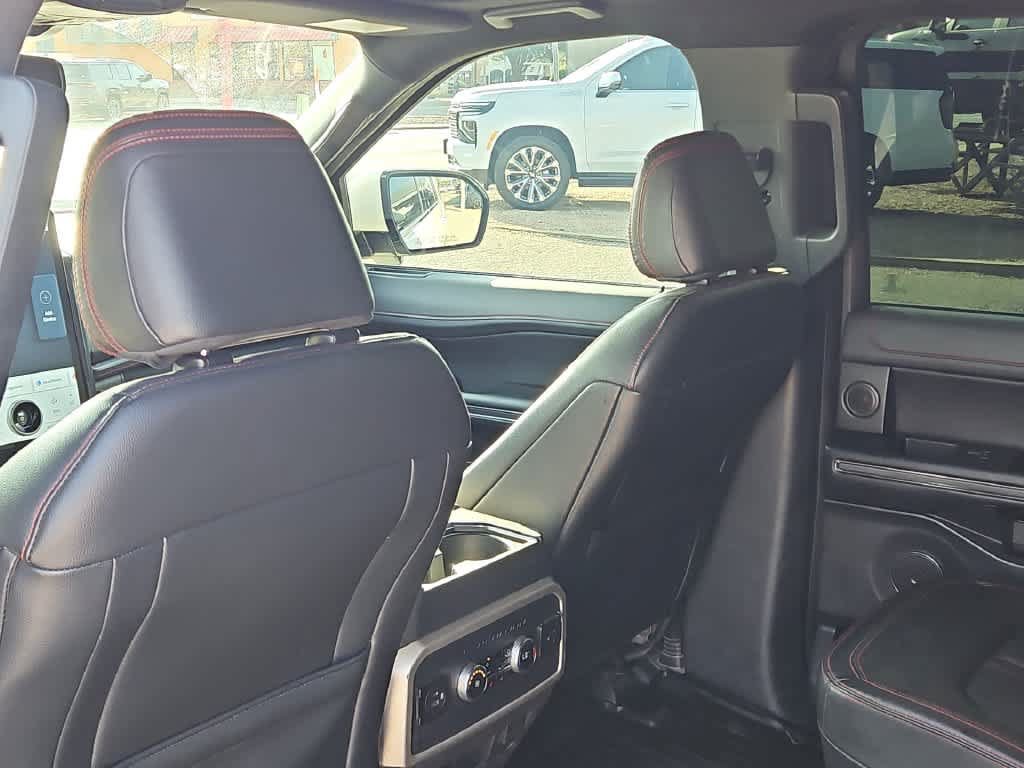Used 2023 Ford Expedition Limited RWD image 23