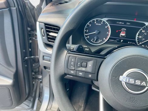 Used 2023 Nissan Rogue SV AWD/4WD image 20