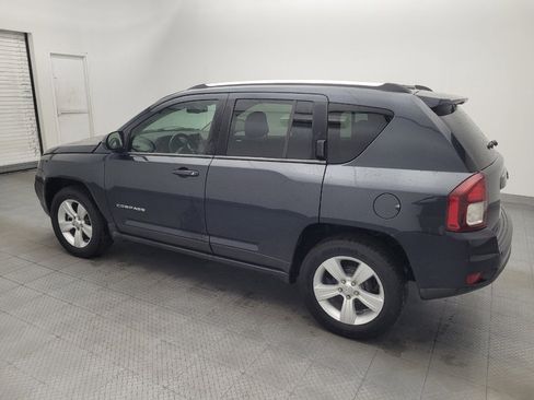 Used 2014 Jeep Compass Latitude w/ Sun/Sound Group FWD image 3