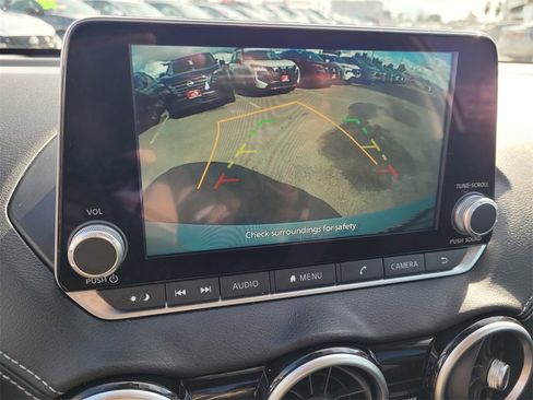 Used 2023 Nissan Sentra SV image 18