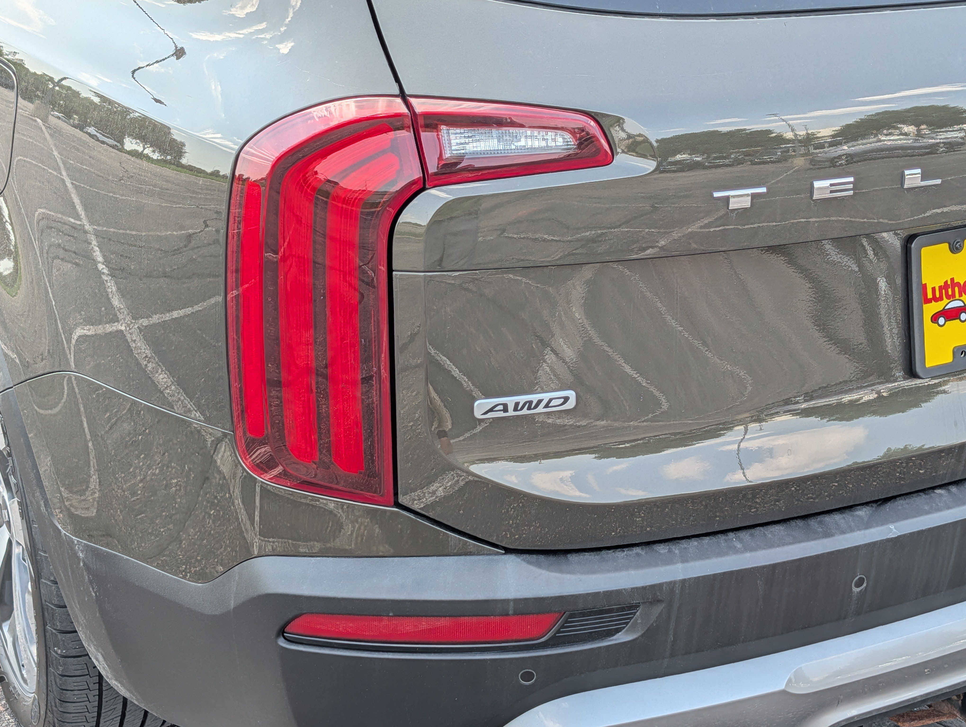 Used 2021 Kia Telluride EX w/ EX Premium Package AWD/4WD image 17