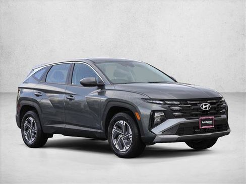 New 2026 Hyundai Tucson Blue SE w/ Tow & Go Package AWD/4WD image 3