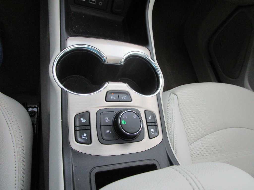 Used 2024 GMC Terrain Denali w/ Denali Premium Package AWD/4WD image 45