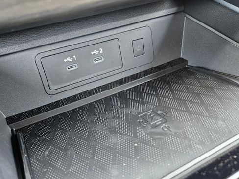 Used 2025 Nissan Murano SV image 15