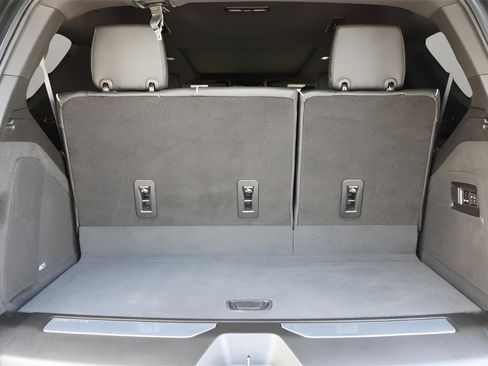 Certified 2023 Cadillac Escalade Premium Luxury image 18