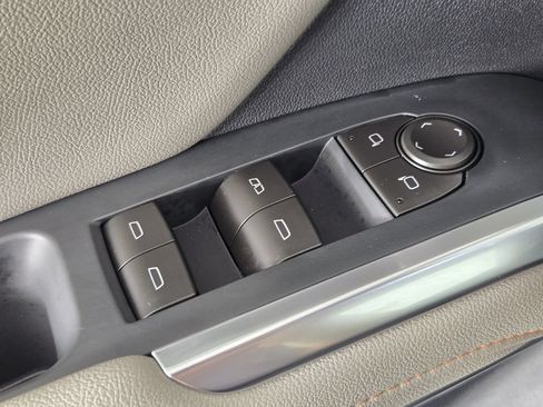New 2026 Chevrolet Traverse LT w/ Midnight/Sport Edition FWD image 24