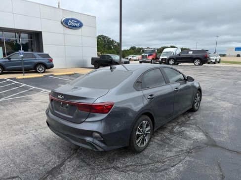 Used 2024 Kia Forte LXS FWD image 3
