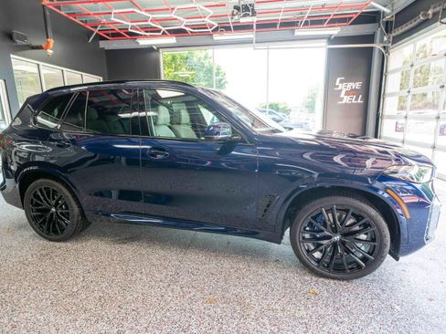Used 2026 BMW X5 xDrive40i w/ M Sport Package AWD/4WD image 5