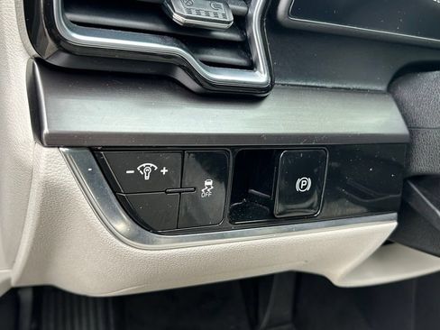 Used 2023 Kia Sportage EX FWD image 20