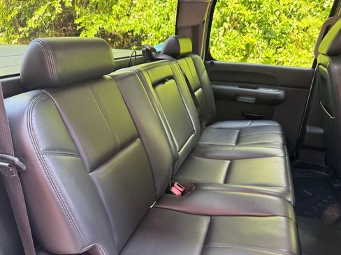 Used 2013 Chevrolet Silverado 3500 LT w/ Custom Sport Truck Package AWD/4WD image 27