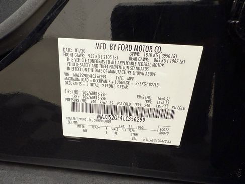 Used 2020 Ford EcoSport SE w/ SE Convenience Package image 13