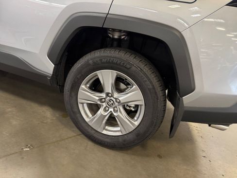 Certified 2025 Toyota RAV4 XLE w/ Convenience Package FWD image 24