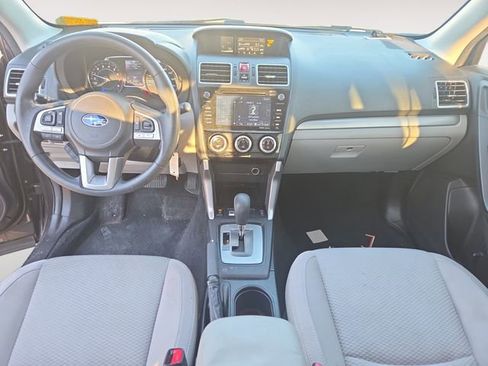Used 2017 Subaru Forester 2.5i Premium image 10