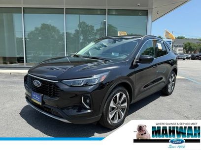 Certified 2023 Ford Escape Platinum w/ Premium Technology Package